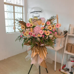 KATHLEEN Grand Opening Flower Stand